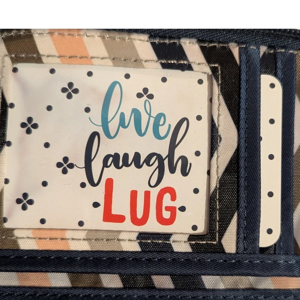 Lug Rodeo RFID Travel Wallet Navy Blue Quilted Wristlet Organizer Chevron Lining